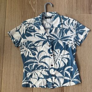 Aloha Women's Blouse in Blue and White